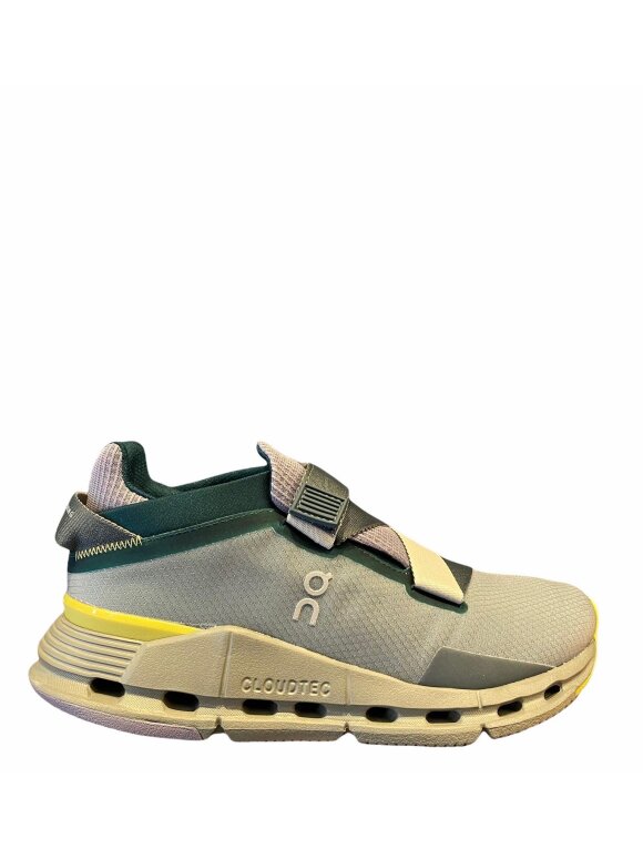 ON RUNNING - Cloudnova Wrap