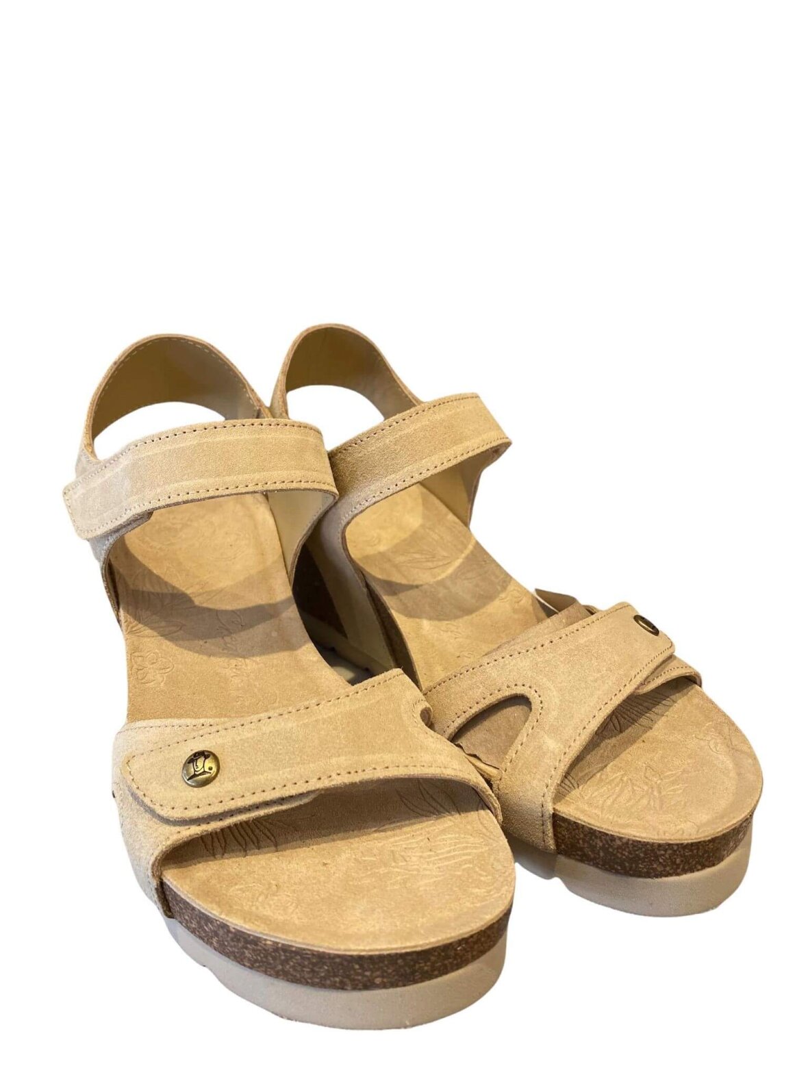 Ende Sult Wetland Hos Helle M i Vejle kan du købe sandal fra Panama Jack i beige ruskind.