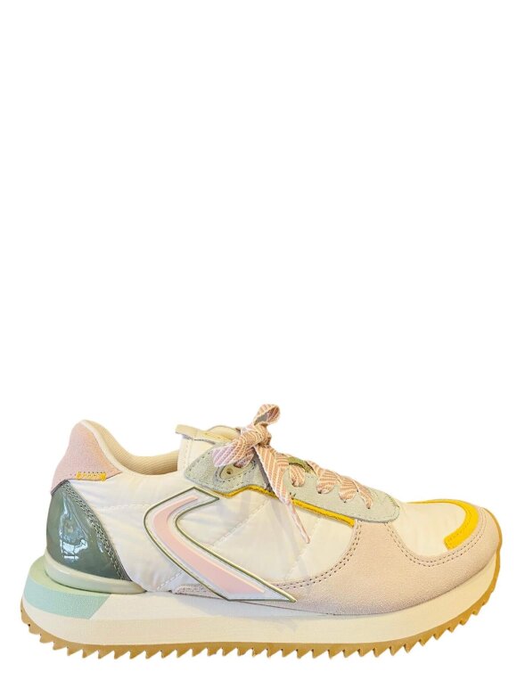 0 105 - Sneakers